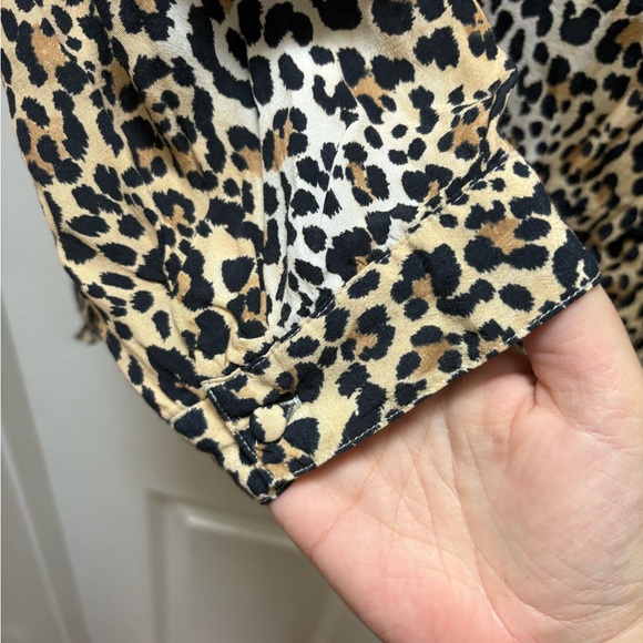 GAP Leopard Print Long Sleeve Top - Picture 5 of 6